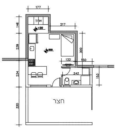 יח סטודיו.jpg