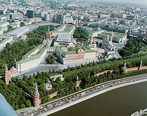 300px-Kremlin_birds_eye_view-1.jpg