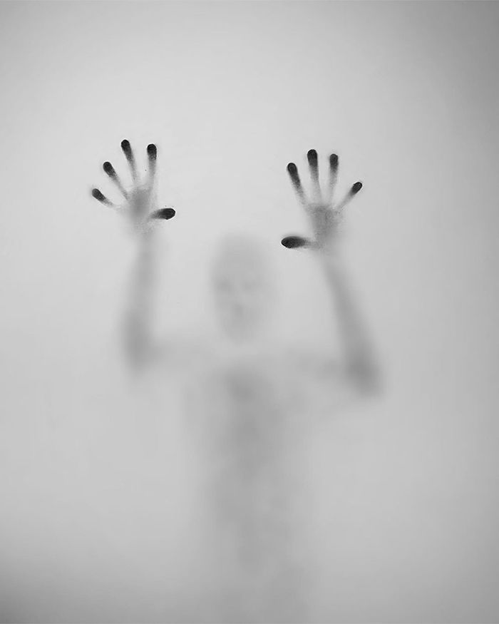 haunting-shadow-drawings-willie-hsu-5e9818766d126__700.jpg