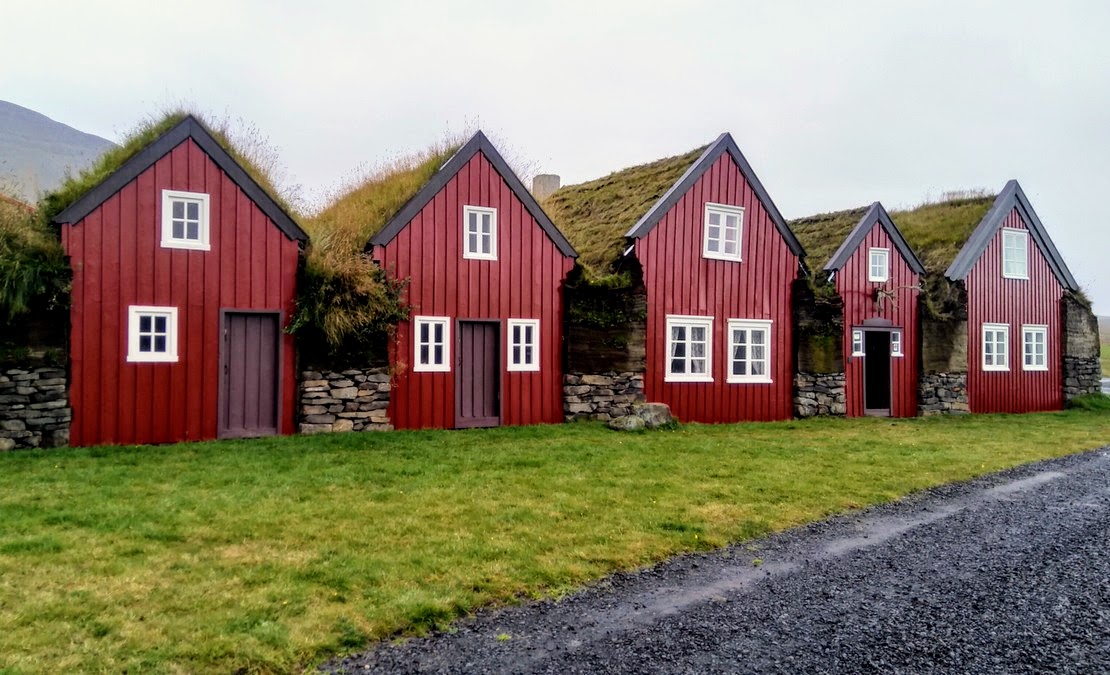 turf-houses011.jpg