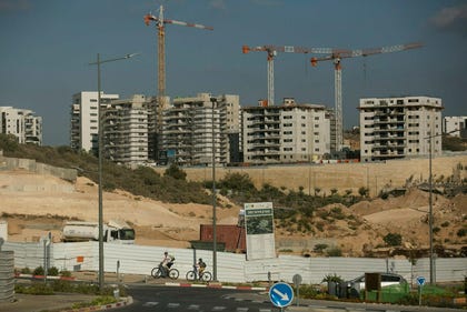 בנייה בחריש. בעירייה טוענים כי אין בעיה בפיתוח לכיוון המחצבה