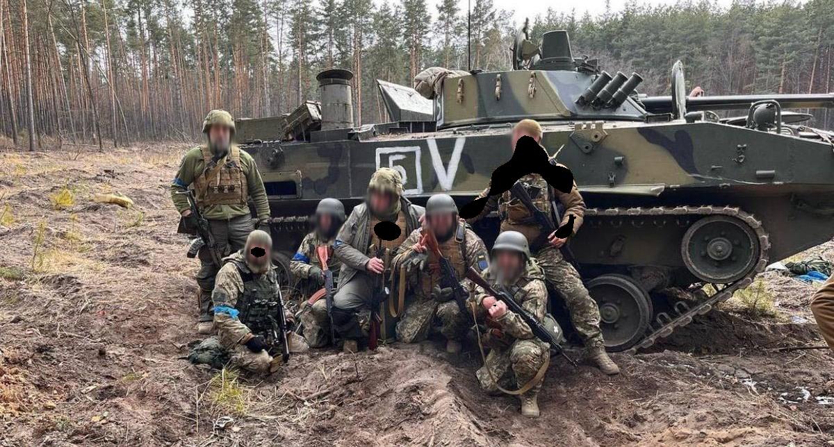 Captured in Ukraine BMD-4 of Russian airbornes.jpg